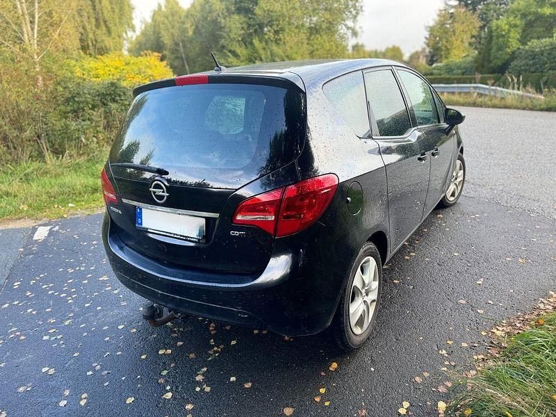 Gebraucht Opel Meriva Design Edition 110 PS (80 kW) 2011 Schwarz Van / Kleinbus