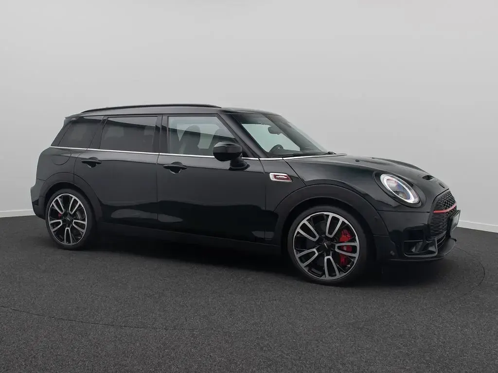 Gebraucht Mini John Cooper Works Clubman 306 PS (225 kW) 2023 Rebel green unic19 Kombi