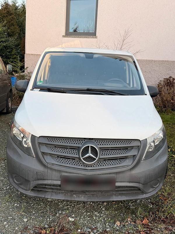 Gebraucht Mercedes Vito 116 PS (85 kW) 2017 Weiß Van