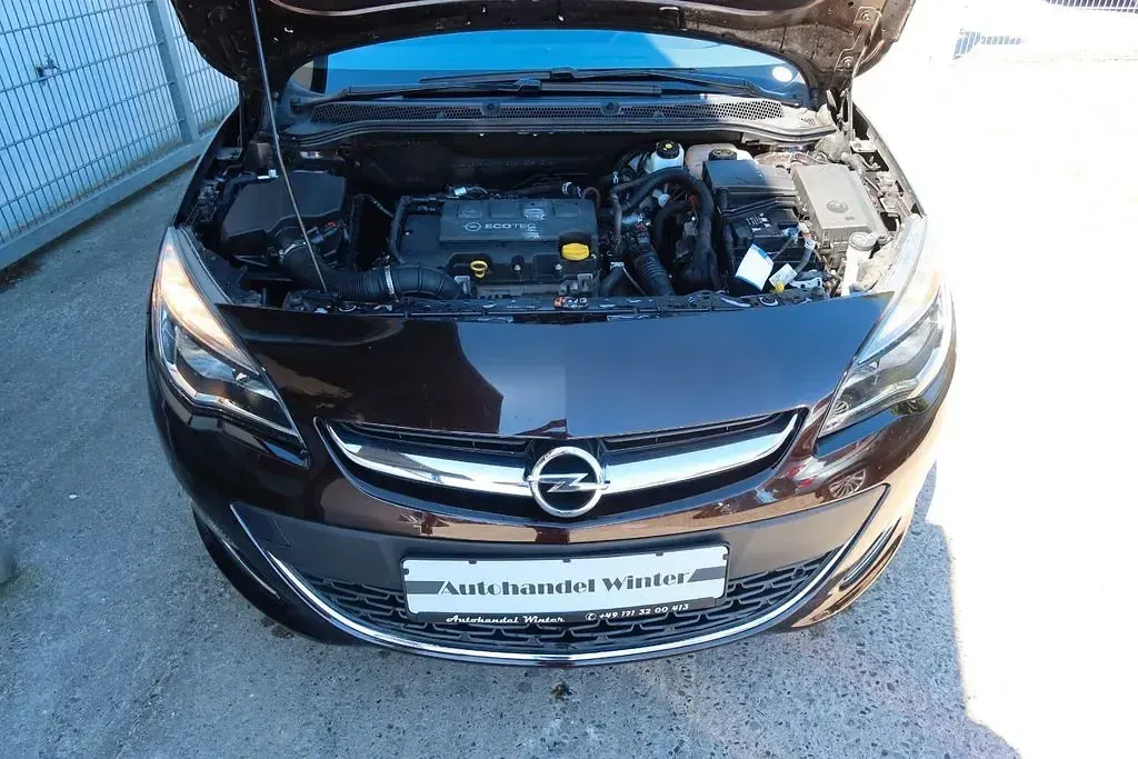 Gebraucht Opel Astra 140 PS (102 kW) 2015 Braun Kombi