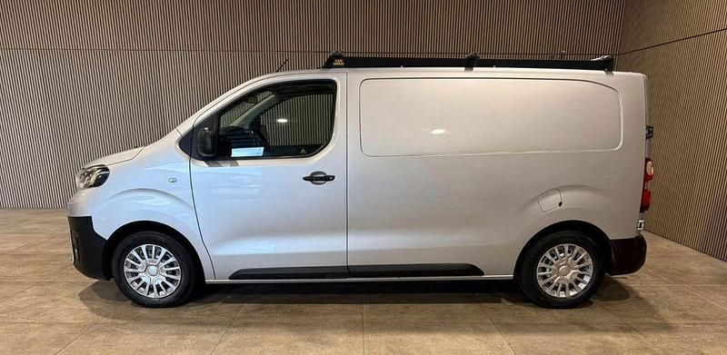 Gebraucht Toyota Proace 122 PS (89 kW) 2020 Silber Van / Kleinbus
