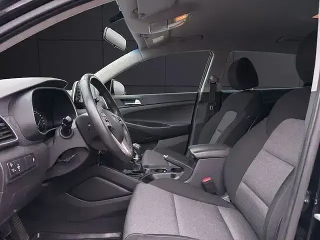 Gebraucht Hyundai Tucson 177 PS (130 kW) 2021 Schwarz SUV