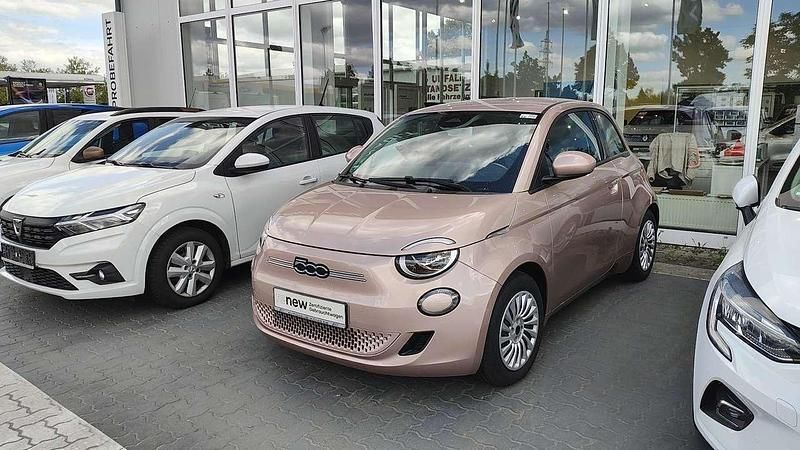 Gold Gebraucht 2023 Fiat 500e Limousine | 24.199 € (Fairer Preis) - Bild 1/4