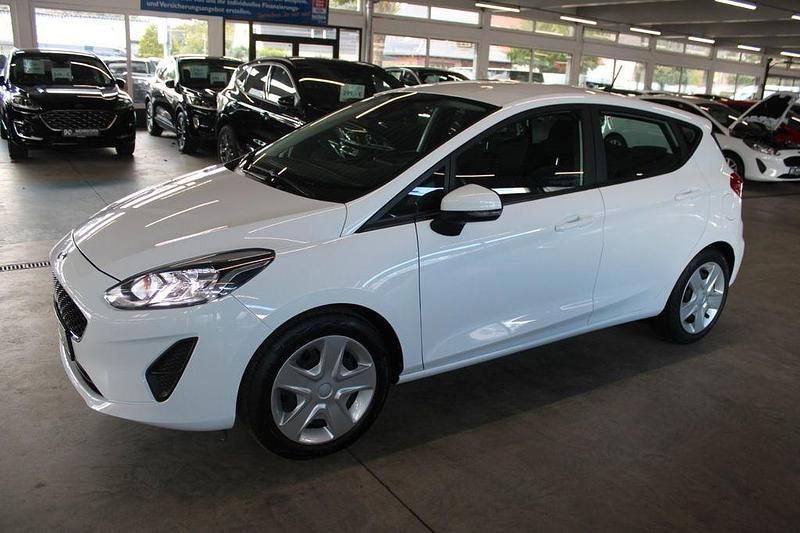 Gebraucht Ford Fiesta Cool & Connect 86 PS (63 kW) 2020 Weiß Kleinwagen