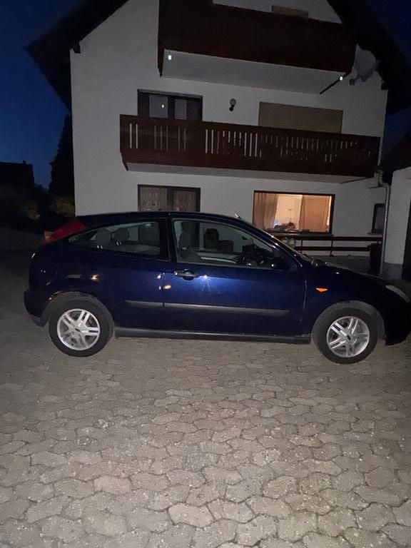 Gebraucht Ford Focus 75 PS (55 kW) 2000 Blau Limousine