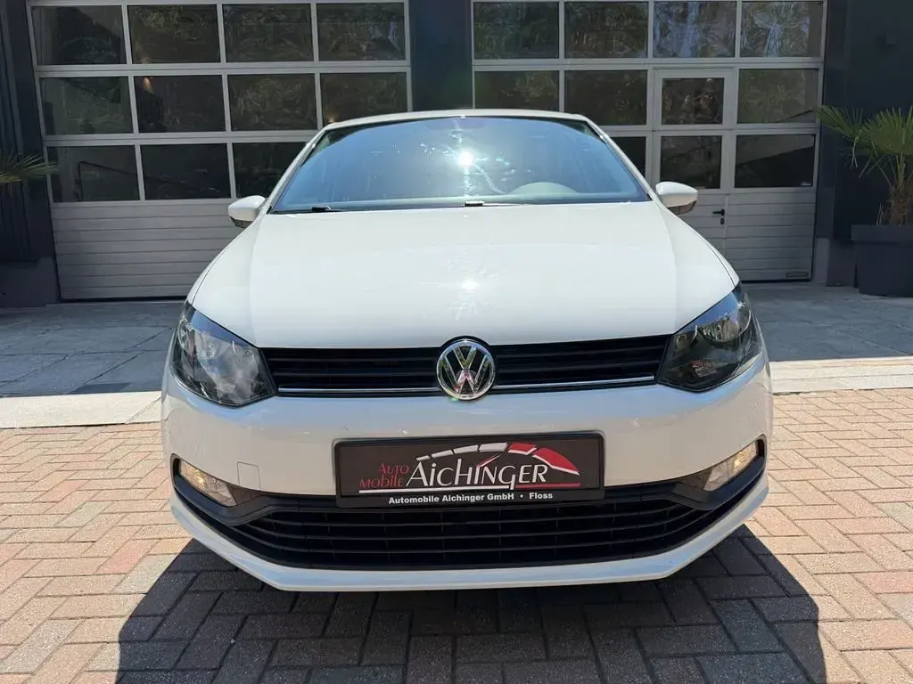 Gebraucht VW Polo Trendline 75 PS (55 kW) 2016 Weiß Limousine