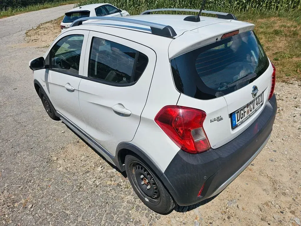 Gebraucht Opel Karl Rocks 73 PS (53 kW) 2019 Weiß Kleinwagen