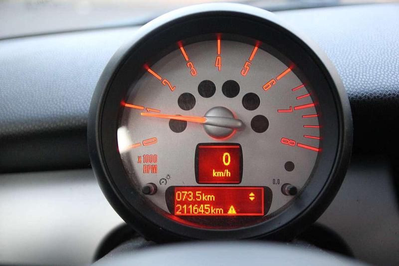 Gebraucht Mini ONE Salt 75 PS (55 kW) 2012 Midnight black metallic Kleinwagen