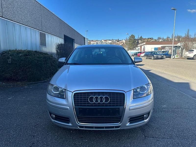 Gebraucht Audi A3 Attraction 102 PS (75 kW) 2005 Silber Kleinwagen