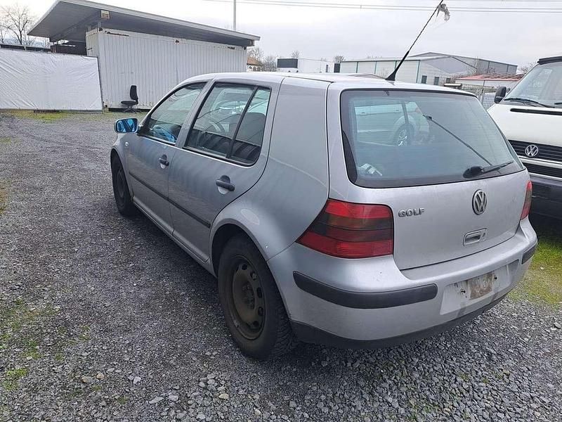 Gebraucht VW Golf IV 75 PS (55 kW) 2001 Silber Limousine