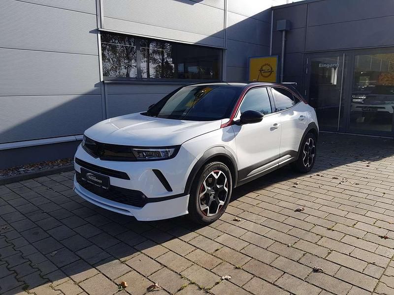 Weiß Gebraucht 2021 Opel Mokka-e GS Line SUV | 16.890 € (Fairer Preis) - Bild 1/4