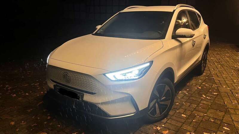 Weiß Gebraucht 2022 MG ZS Comfort Limousine | 17.000 € (Guter Preis) - Bild 1/4
