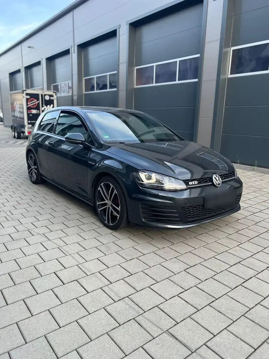 Gebraucht VW Golf VII GTD 184 PS (135 kW) 2015 Grau Limousine