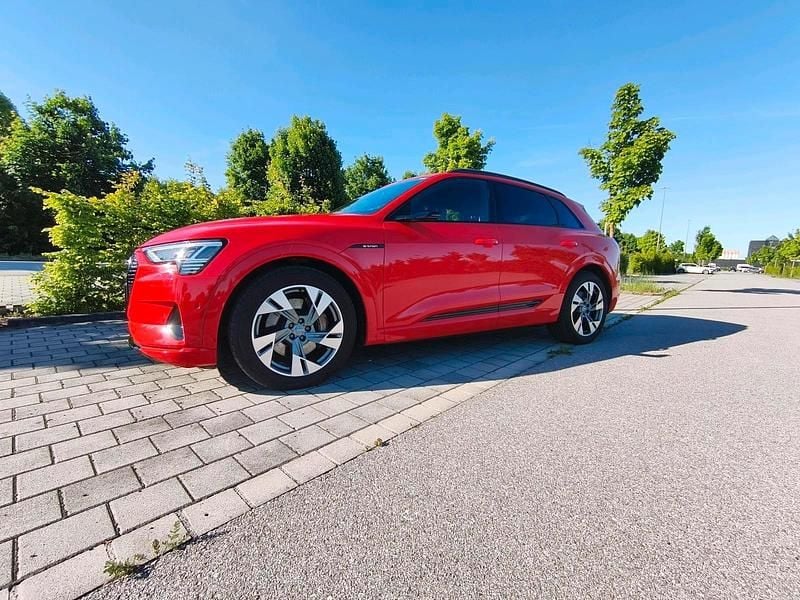 Gebraucht 2019 Audi e-tron Advanced SUV | 29.999 € (Fairer Preis) - Bild 1/4