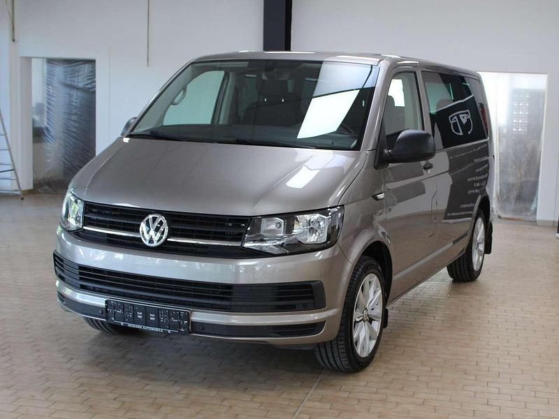 Mojawebeige Gebraucht 2015 VW T6 Trendline Van | 31.600 € (Teuer) - Bild 1/4