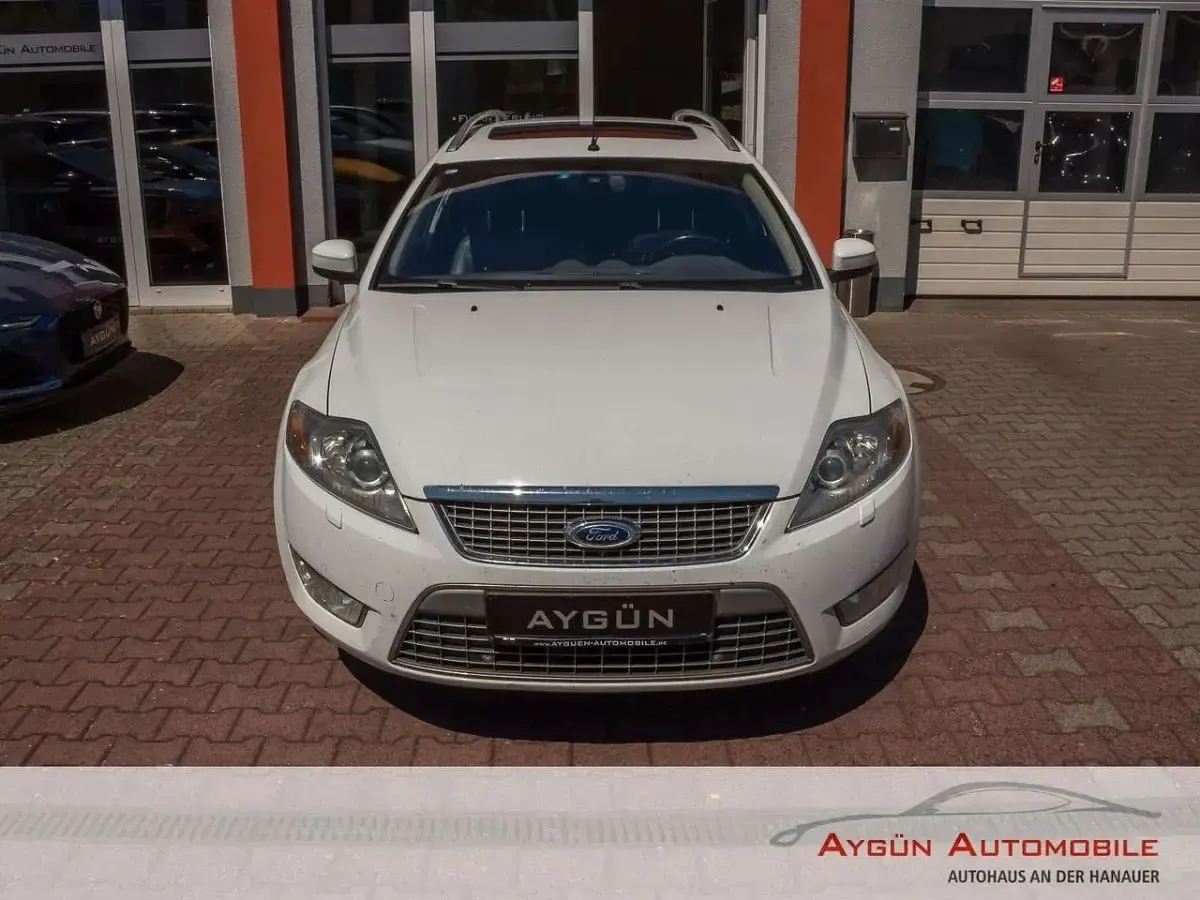 Usado Ford Mondeo Titanium X 175 CV (128 kW) 2009 Blanco Familiar