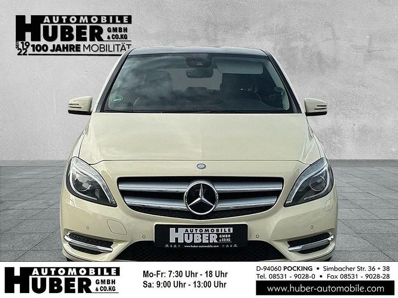 Gelb metallic Gebraucht 2012 Mercedes B200 Van / Kleinbus | 7.500 € (Guter Preis) - Bild 1/4