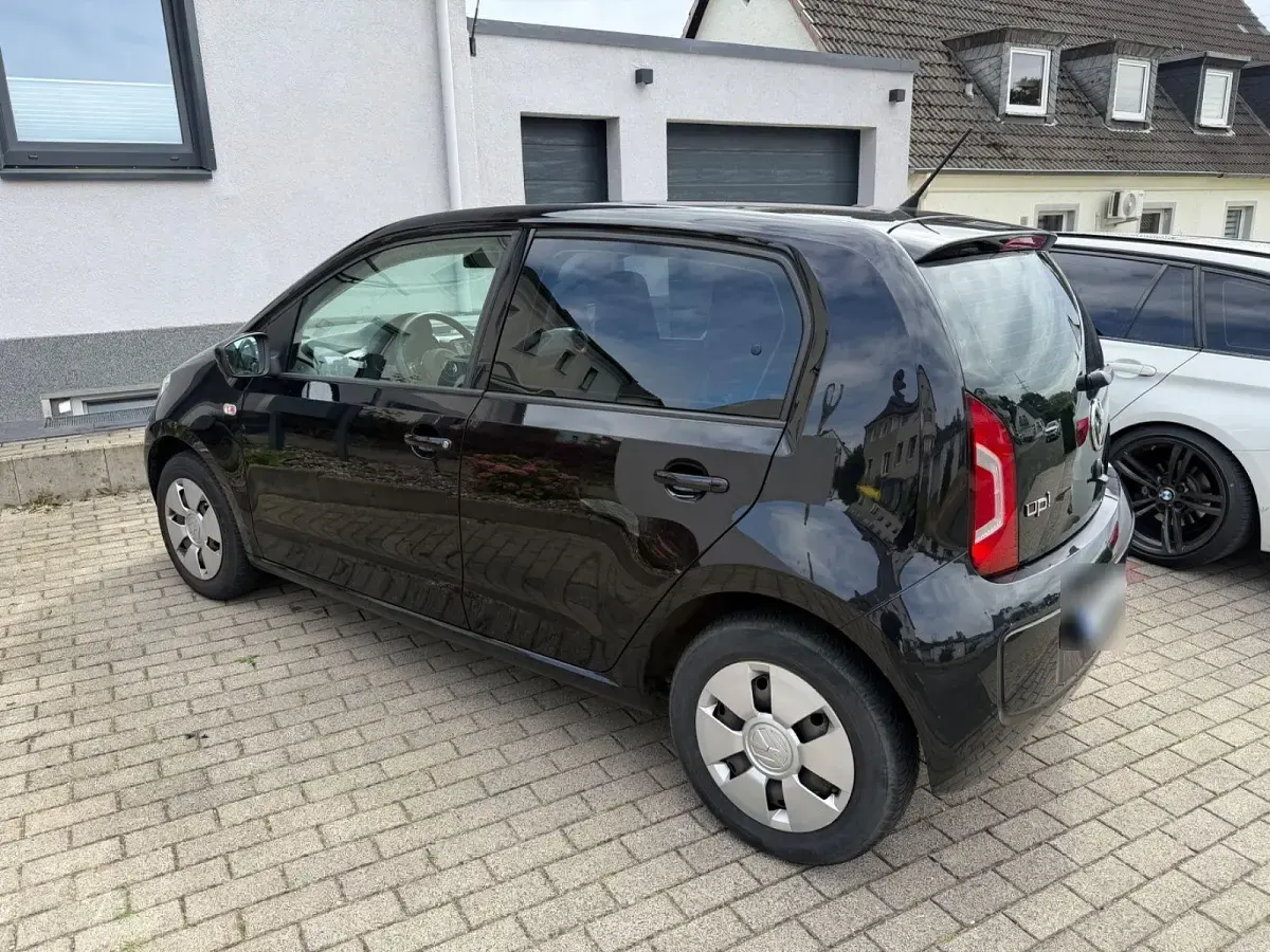 Gebraucht VW up! 60 PS (44 kW) 2016 Schwarz Kleinwagen