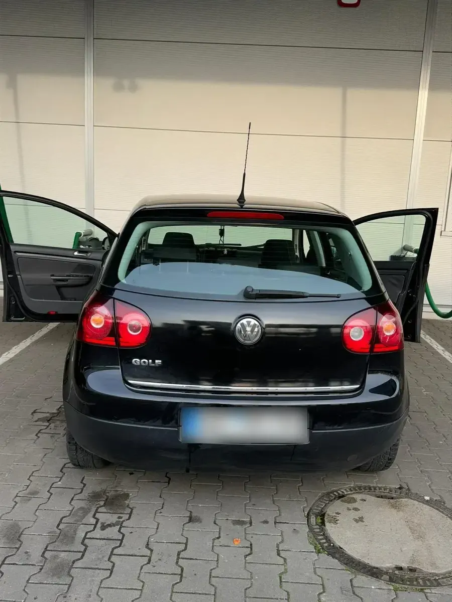 Gebraucht VW Golf V 80 PS (58 kW) 2008 Schwarz Kleinwagen