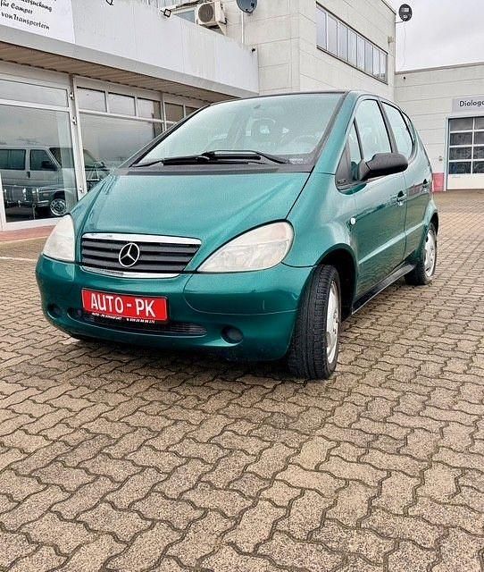 Grün Gebraucht 1998 Mercedes A140 Avantgarde Van / Kleinbus | 1.490 € (Fairer Preis) - Bild 1/4
