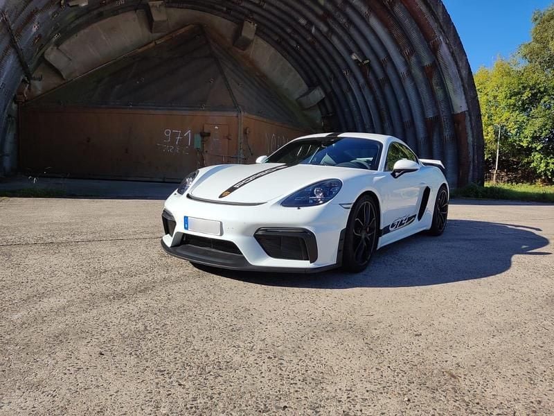 Weiß Gebraucht 2020 Porsche 718 Cayman GT4 Coupé | 90.000 € (Superpreis) - Bild 1/4