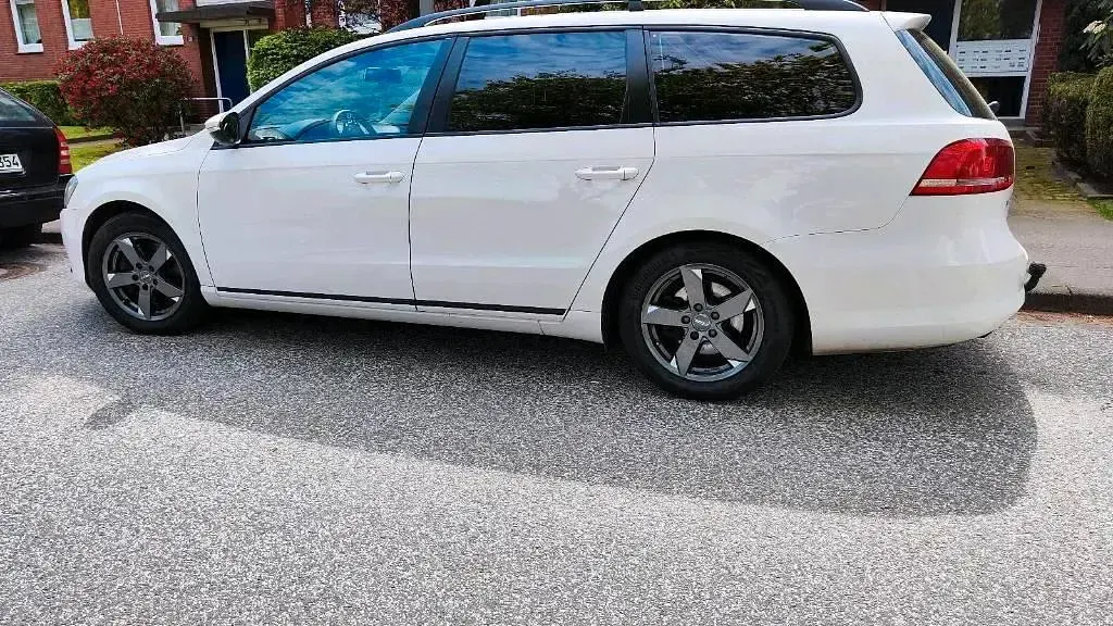 Gebraucht VW Passat 120 PS (88 kW) 2014 Weiß Kombi