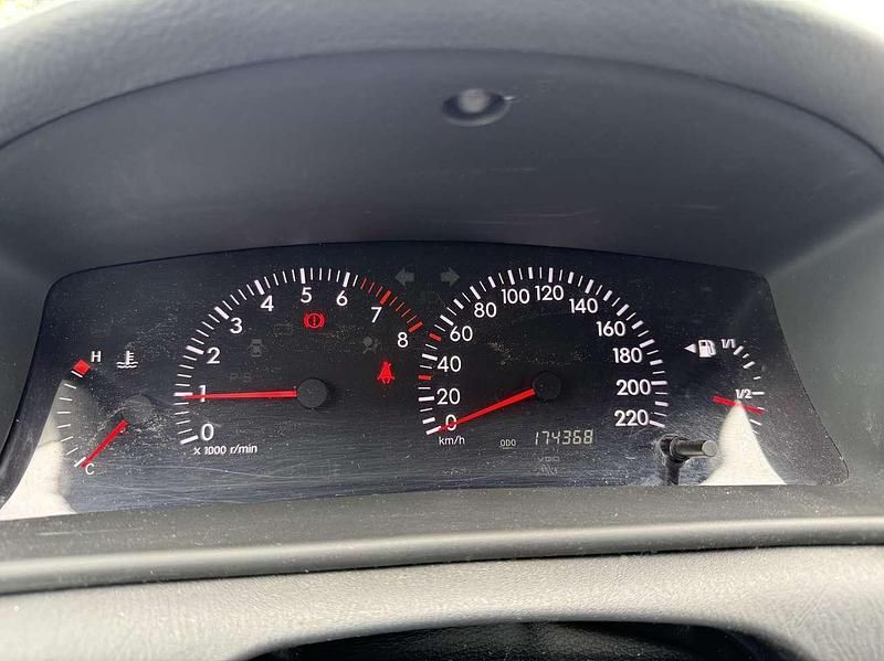 Gebraucht 2005 Toyota Corolla GT Coupé | 2.500 € - Bild 1/4