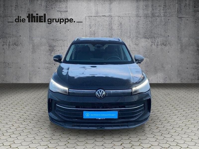 Gebraucht VW Tiguan Goal 150 PS (110 kW) 2025 Schwarz SUV