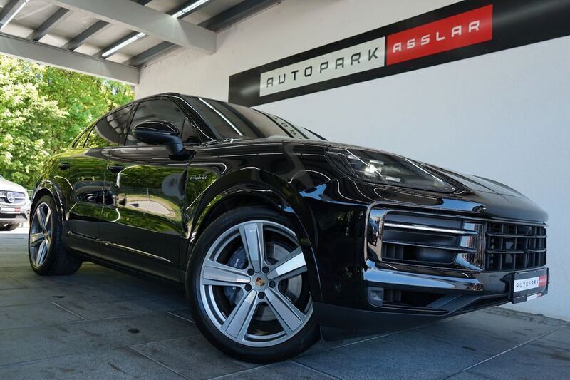 Schwarz Gebraucht 2023 Porsche Cayenne SUV | 106.880 € (Fairer Preis) - Bild 1/4
