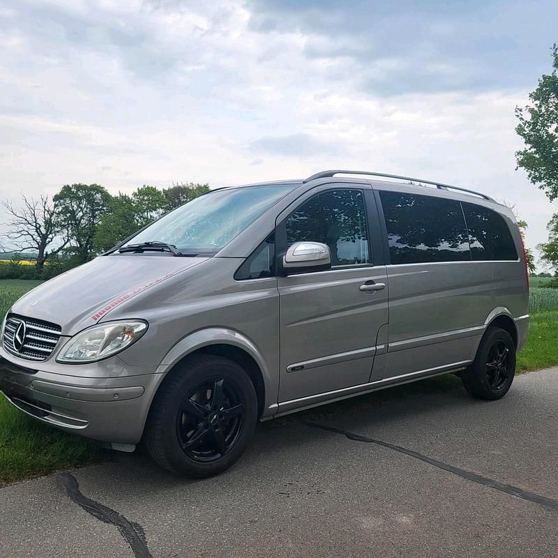 Andere außenfarben Gebraucht 2010 Mercedes Viano Van / Kleinbus | 10.300 € (Superpreis) - Bild 1/4