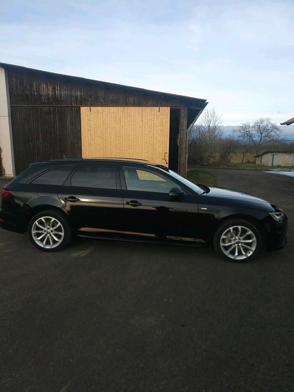 Gebraucht Audi A4 Business 190 PS (139 kW) 2019 Schwarz Kombi