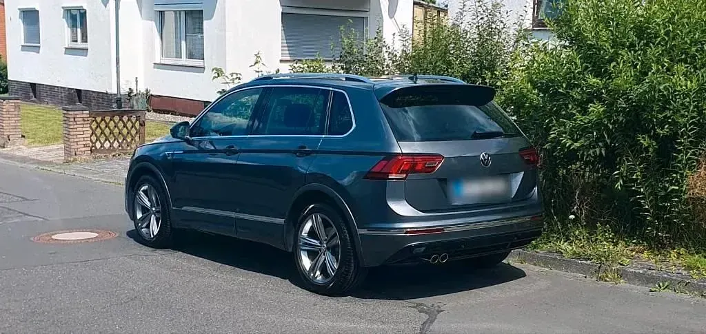 Gebraucht VW Tiguan Sound 116 PS (85 kW) 2017 Grau SUV