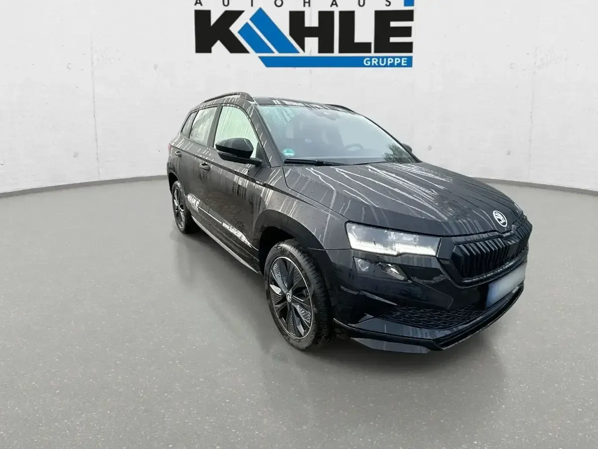 Gebraucht Skoda Karoq SportLine 150 PS (110 kW) 2025 Blackmagic perleffekt SUV