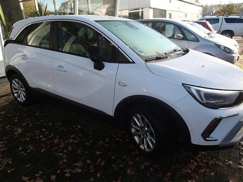 Weiß Gebraucht 2021 Opel Crossland Elegance SUV | 15.690 € (Fairer Preis) - Bild 1/4