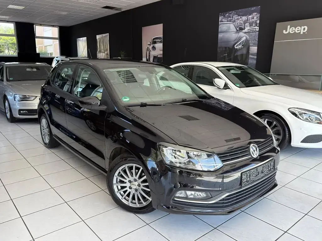 Gebraucht VW Polo Comfortline 90 PS (66 kW) 2015 Schwarz Limousine