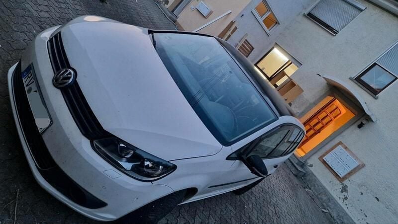 Gebraucht 2013 VW Touran Van / Kleinbus | 2.999 € (Superpreis) - Bild 1/4