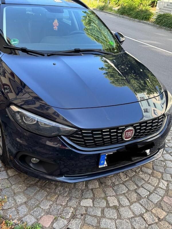 Blau Gebraucht 2017 Fiat Tipo Easy Kombi | 10.600 € (Guter Preis) - Bild 1/4
