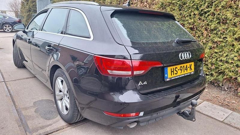 Gebraucht Audi A4 Proline 150 PS (110 kW) 2015 Schwarz Kombi