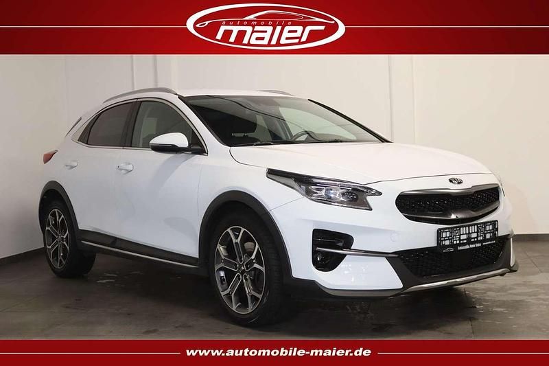 Weiß Gebraucht 2021 Kia XCeed Vision SUV | 16.300 € (Guter Preis) - Bild 1/4