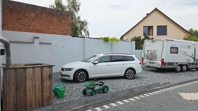 Weiß Gebraucht 2017 VW Passat Kombi | 11.990 € (Superpreis) - Bild 1/3
