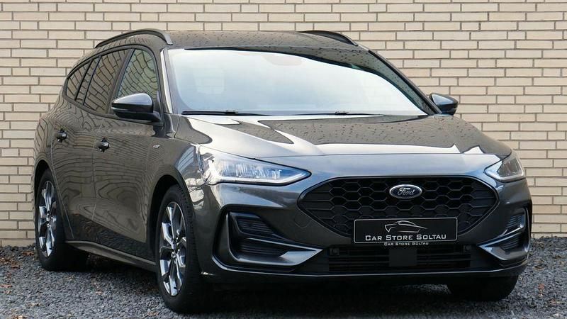 Gebraucht Ford Focus ST-Line 155 PS (114 kW) 2024 Grau Limousine
