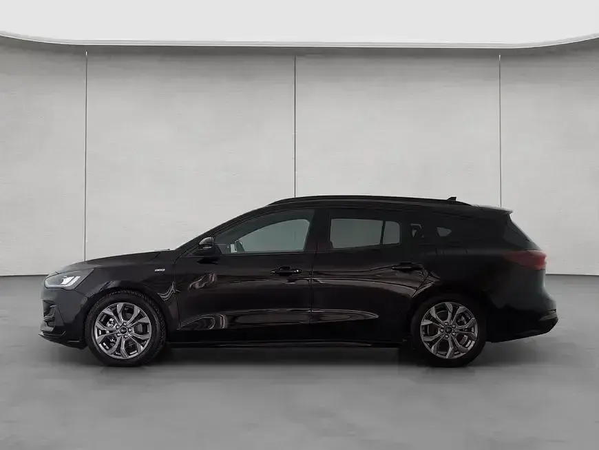 Gebraucht Ford Focus ST-Line X 155 PS (114 kW) 2025 Schwarz Kombi