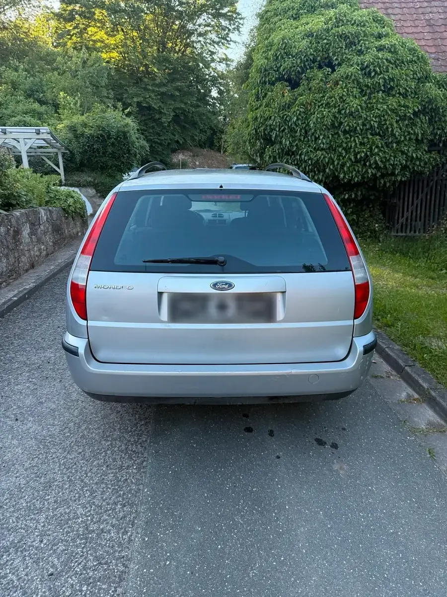 Gebraucht Ford Mondeo 110 PS (80 kW) 2002 Grau Kombi