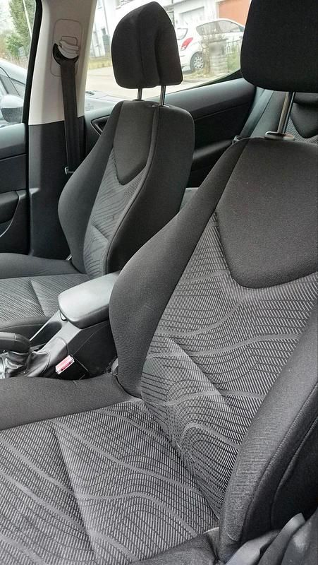 Gebraucht Peugeot 308 120 PS (88 kW) 2009 Schwarz Limousine