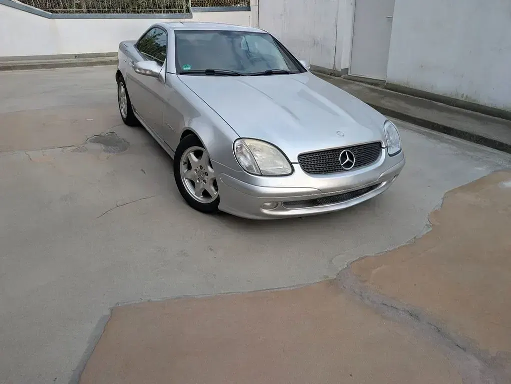 Gebraucht Mercedes SLK230 197 PS (144 kW) 2004 Grau Cabrio