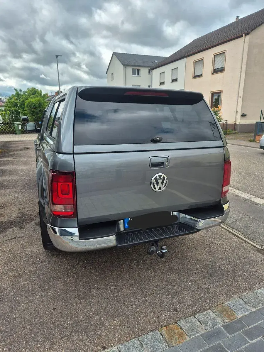 Używany VW Amarok 179 KM (131 kW) 2015 Szary Pickup