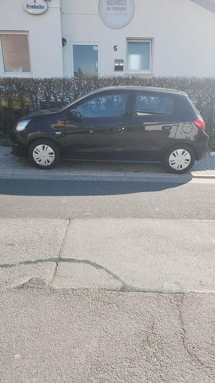 Gebraucht Mitsubishi Space Star Active 71 PS (52 kW) 2019 Schwarz Kleinwagen