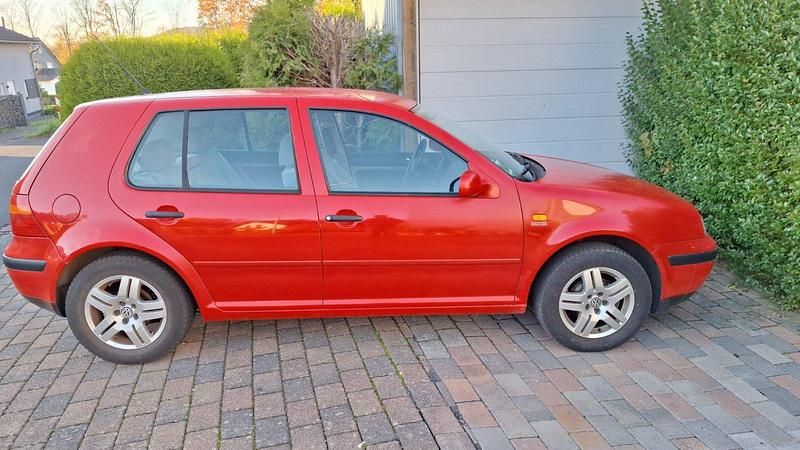 Gebraucht VW Golf III Comfortline 75 PS (55 kW) 1997 Rot Limousine