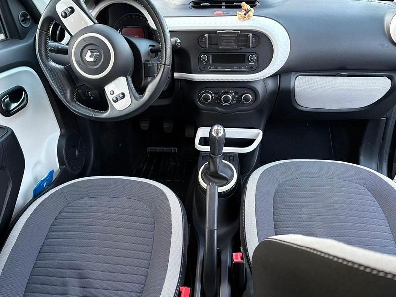 Gebraucht Renault Twingo Expression 71 PS (52 kW) 2015 Schwarz Kleinwagen