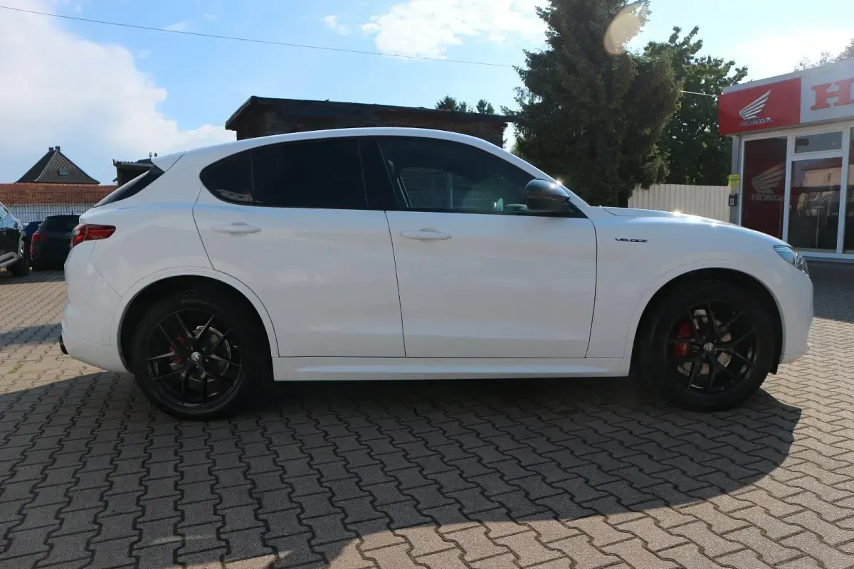 Gebraucht Alfa Romeo Stelvio Veloce 210 PS (154 kW) 2021 Weiß SUV